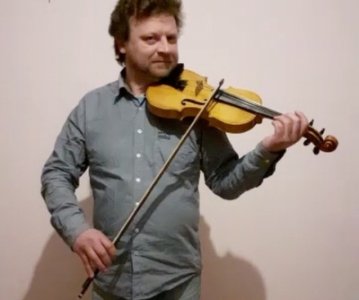 Петр Колесников исполнил "Весну" А.Вивальди