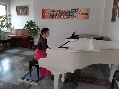 Чествуем наших лауреатов!Латифа Цурова